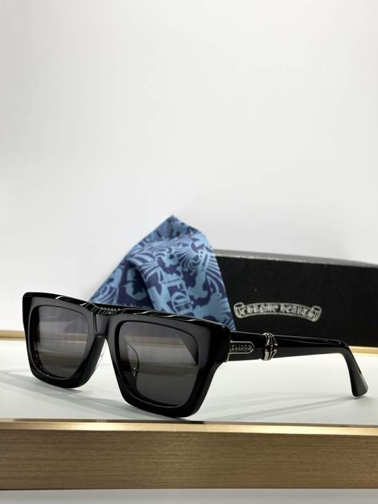 Picture of Chrome Hearts Sunglasses _SKUfw75327052fw